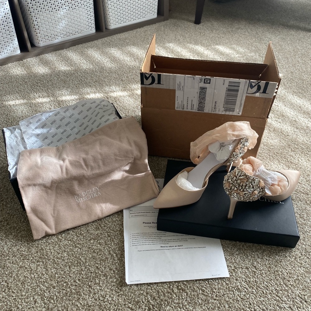 Badgley Mischka Bohemia Crystal Bowed Stilettos